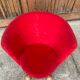 Fauteuil rouge du milieu du siècle