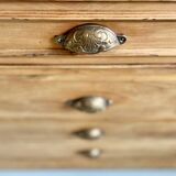 Commode ancienne, meuble de métier en orme massif