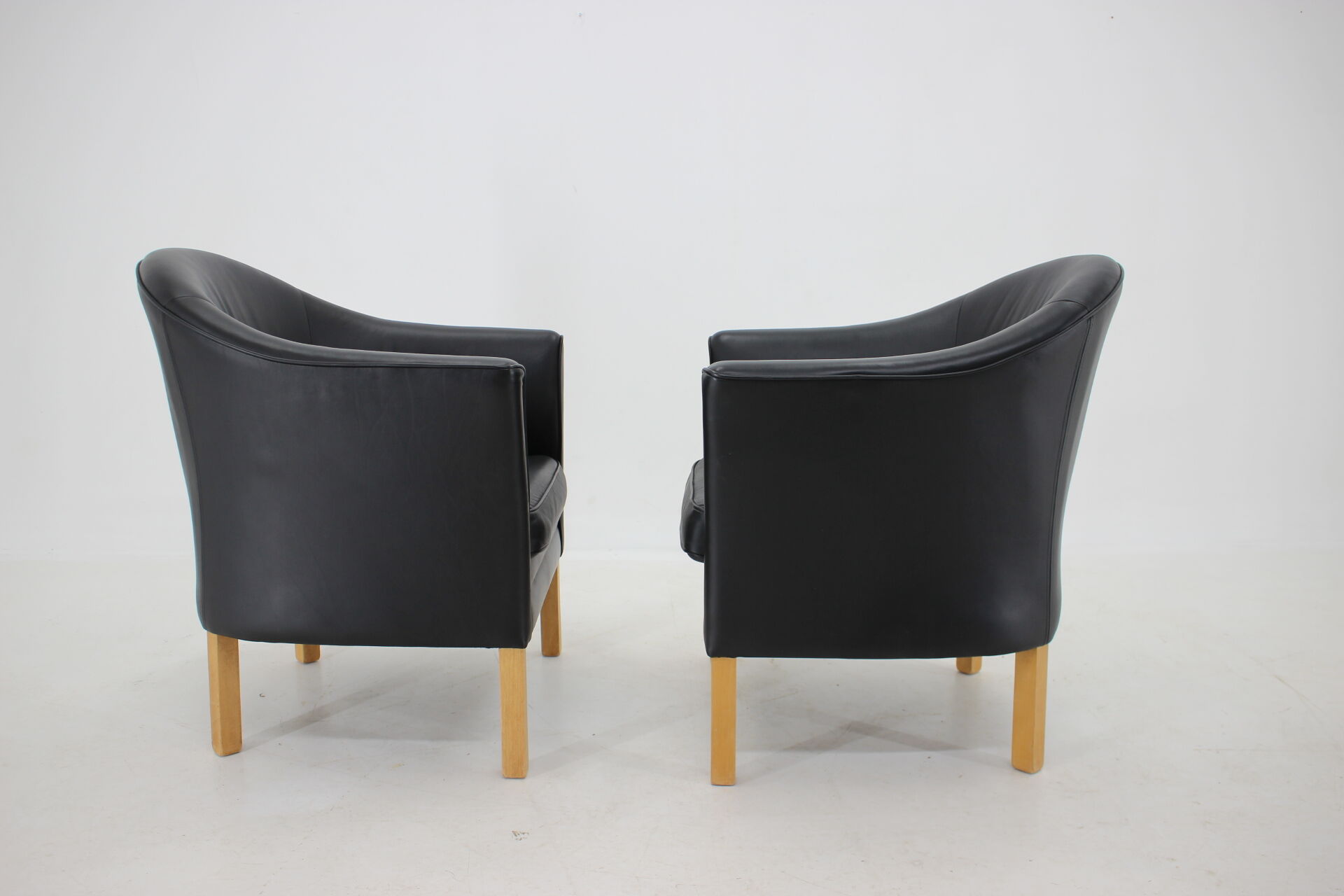 1970s Pair of Mogens Hansen Leather Easy Chairs, Denmark
