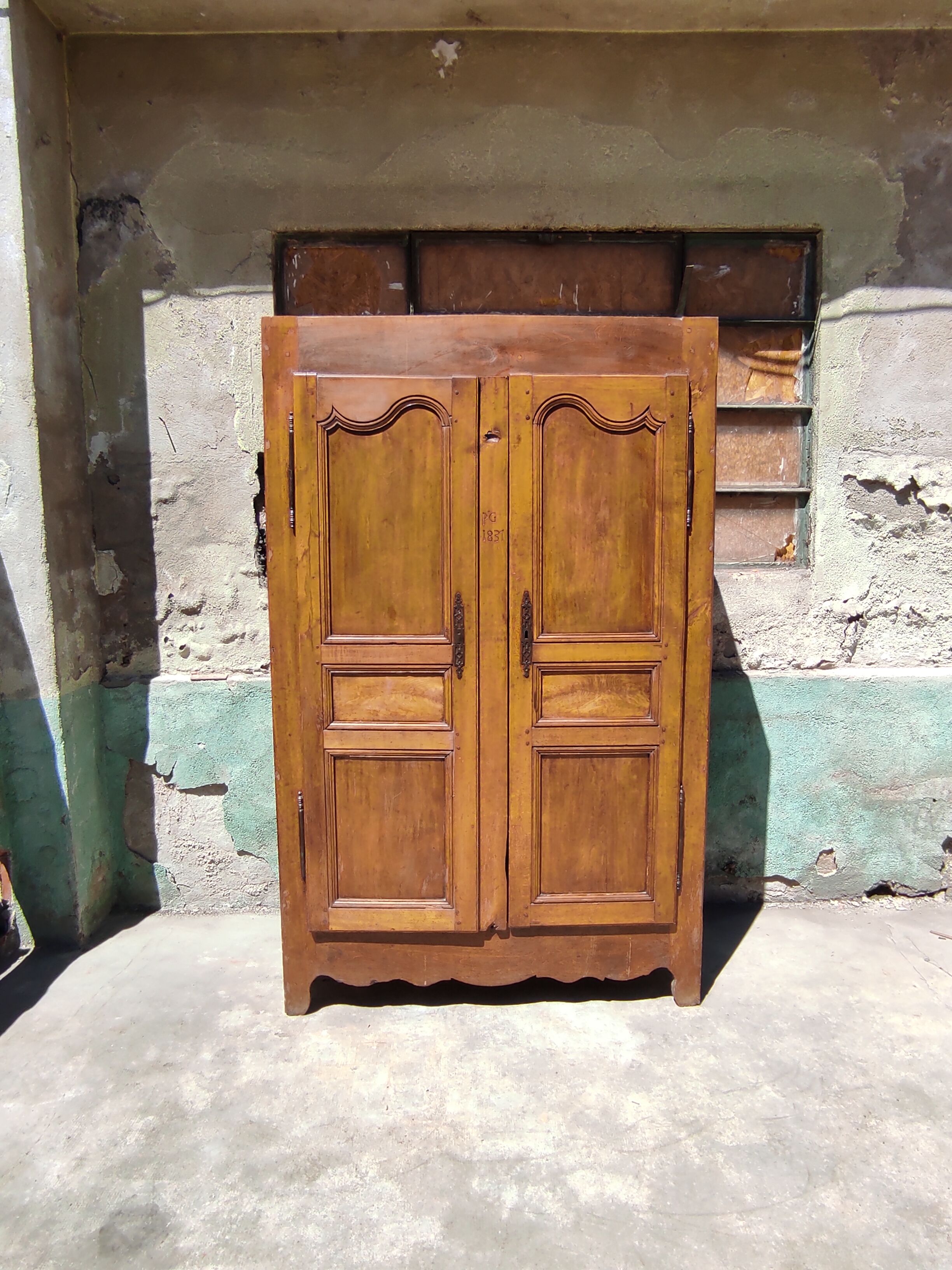 Old rustic oak cabinet of the 19th century louis 15 style