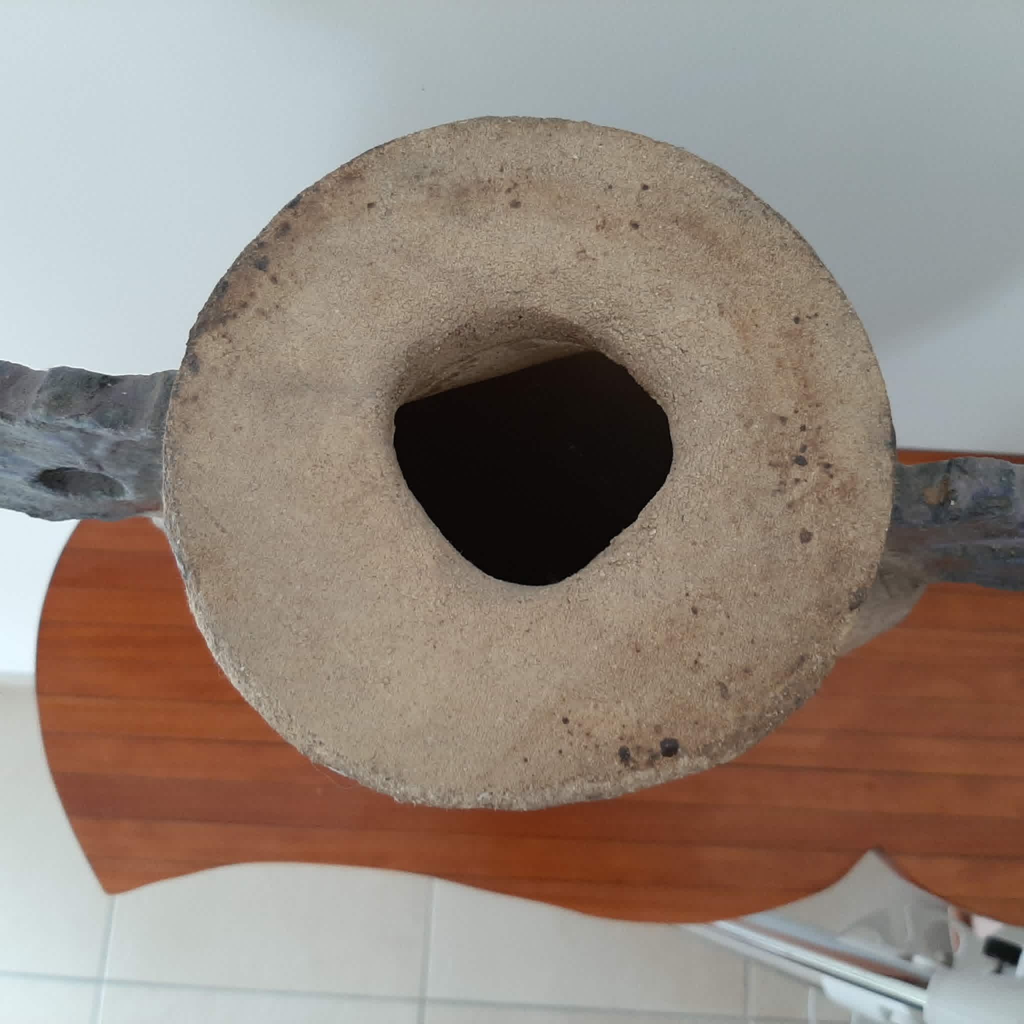 Oval/round pottery on base signed