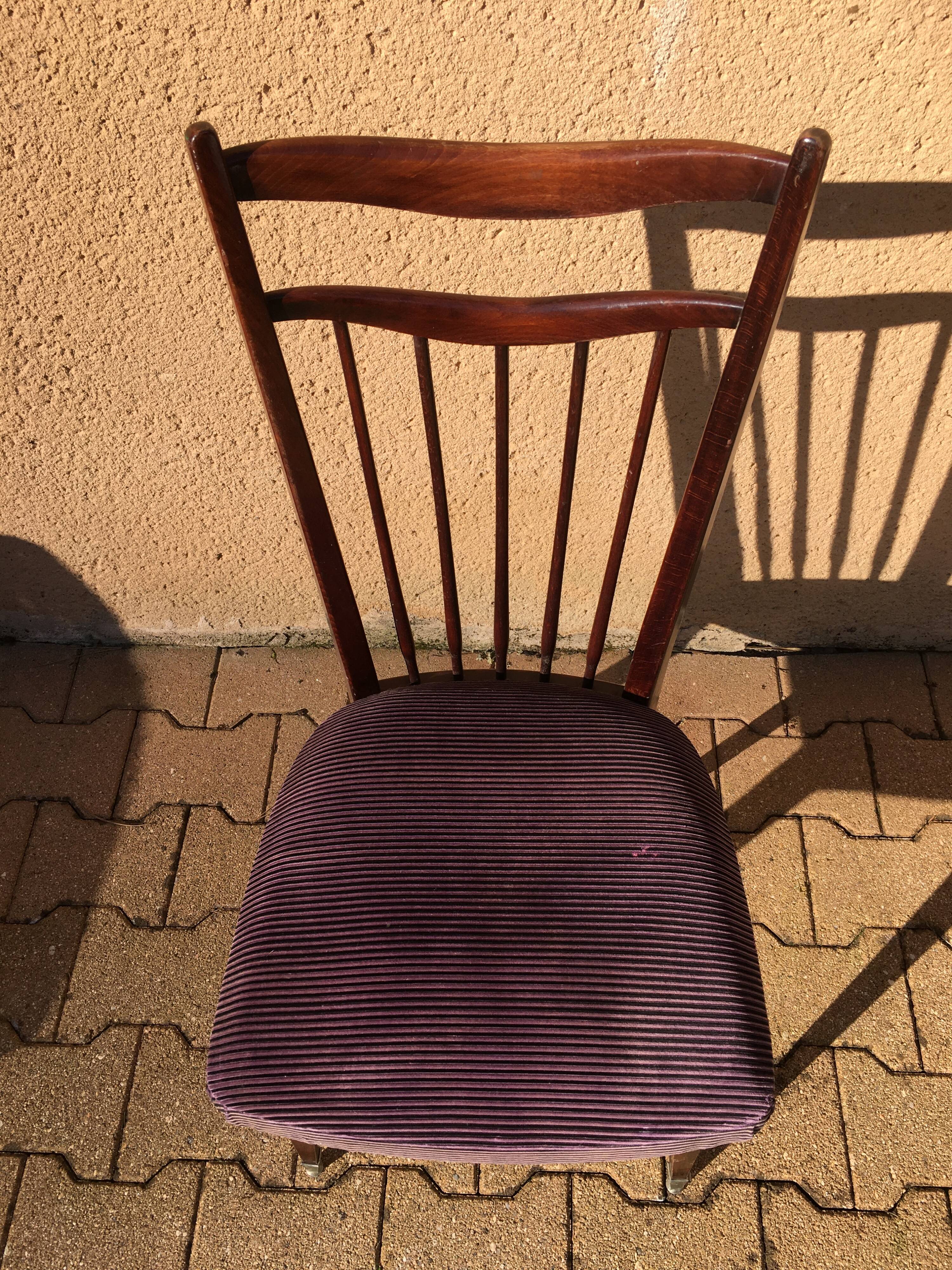 Wooden and velvet chair