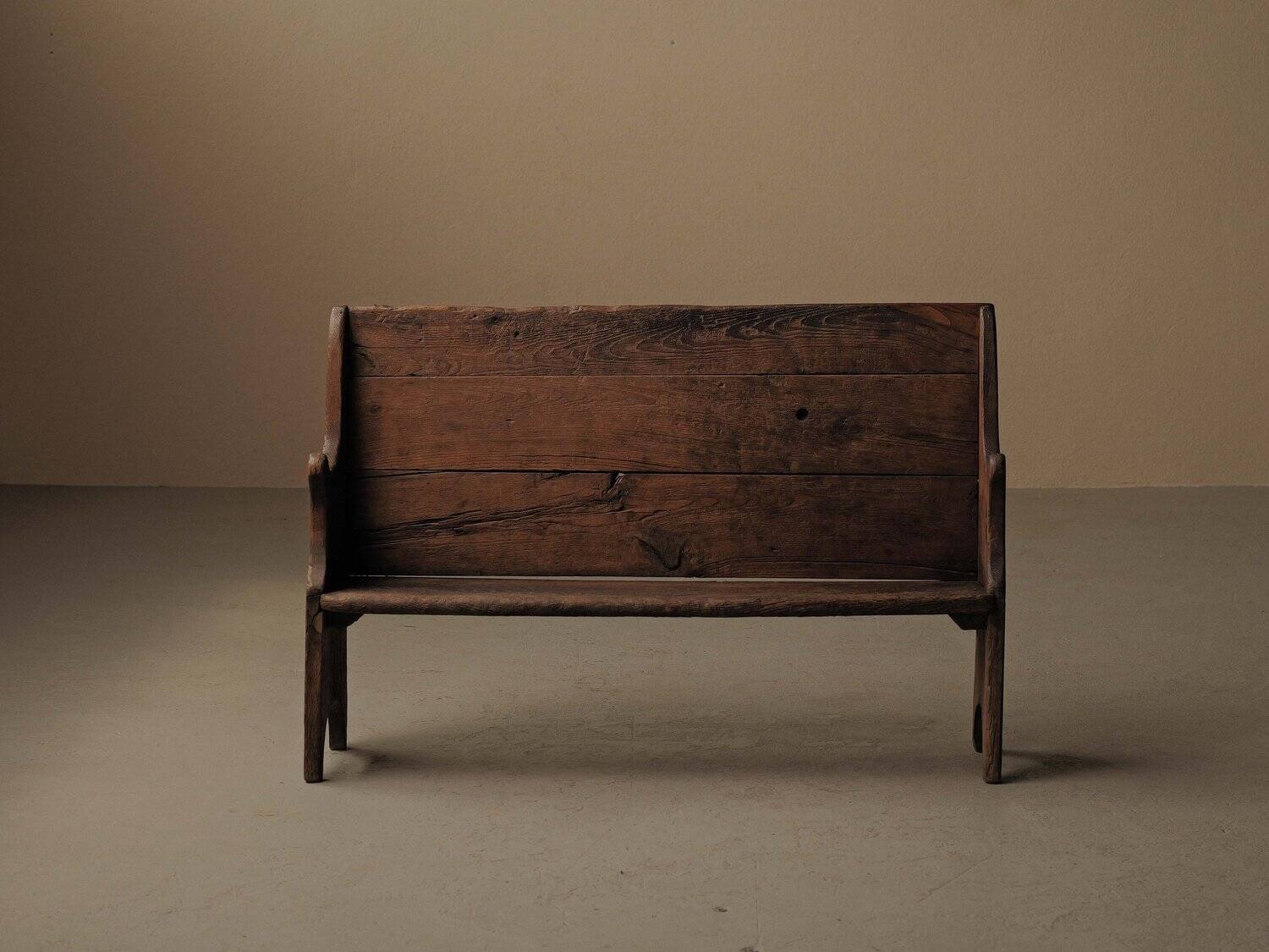 Farm bench in solid wood, Art-Populaire, 19th century