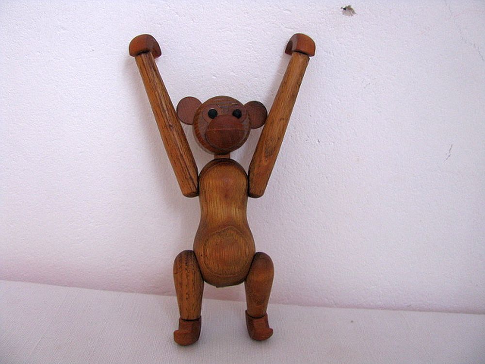 Teak monkey figurine Denmark 1970. no 2