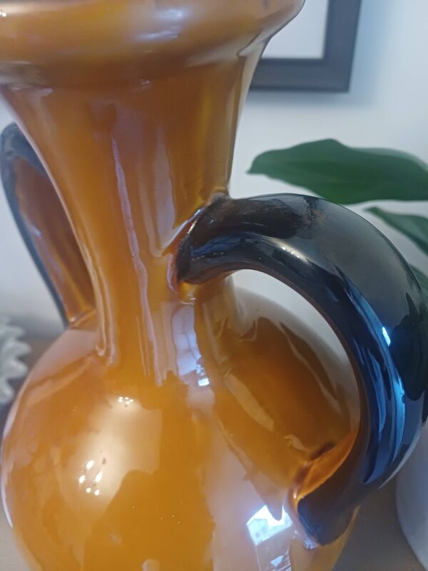 Vase en céramique vernissée signé “Lézignan”, France années 1960-70