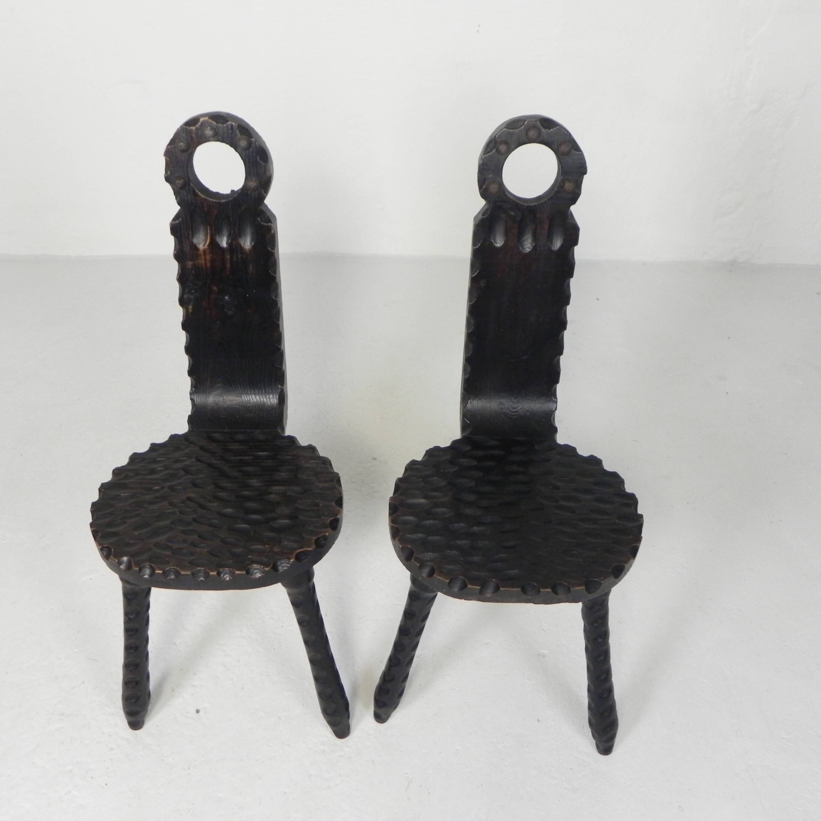 Set of 2 Spanish Brutalist chairs and coffee table, 1960s