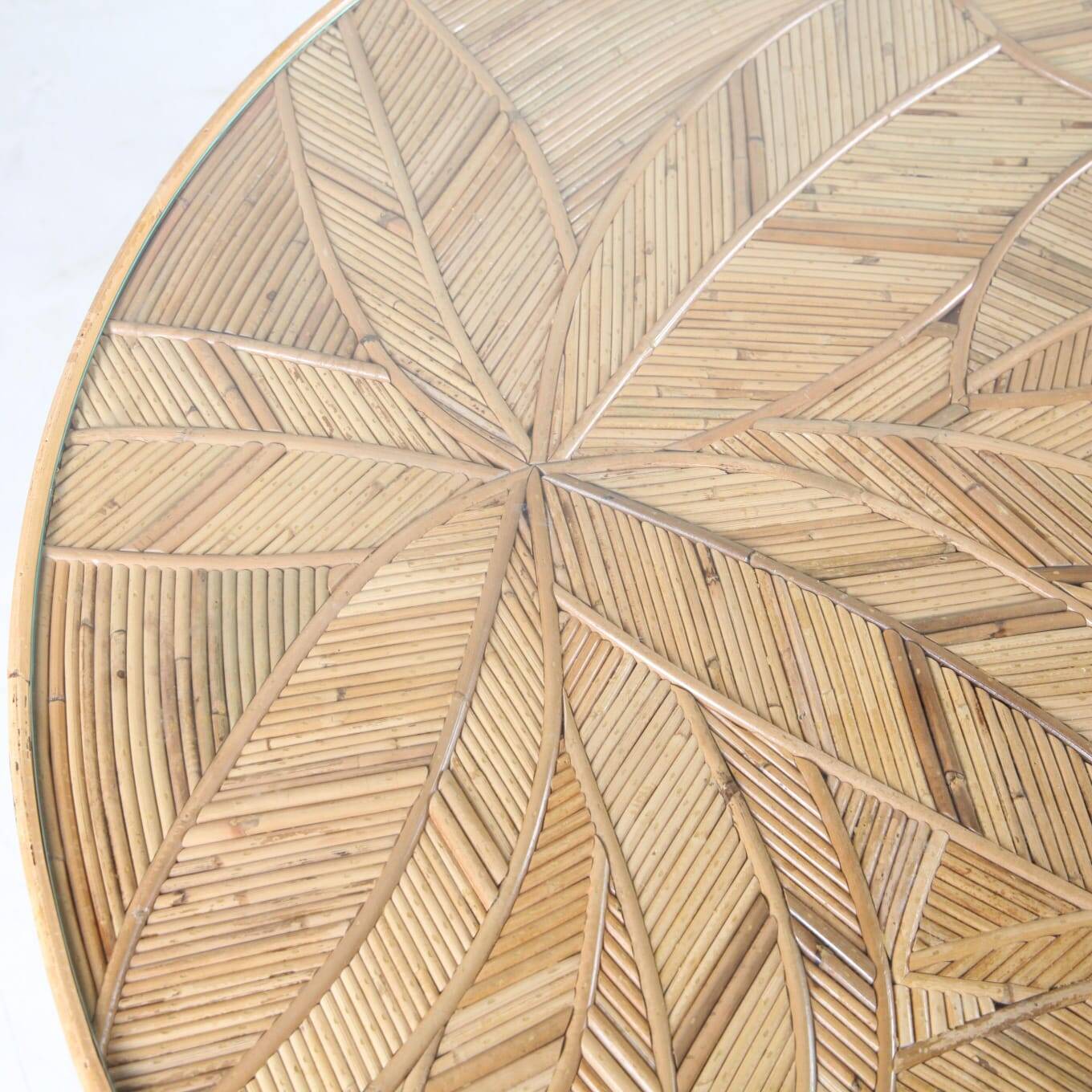 Table de salon en rotin