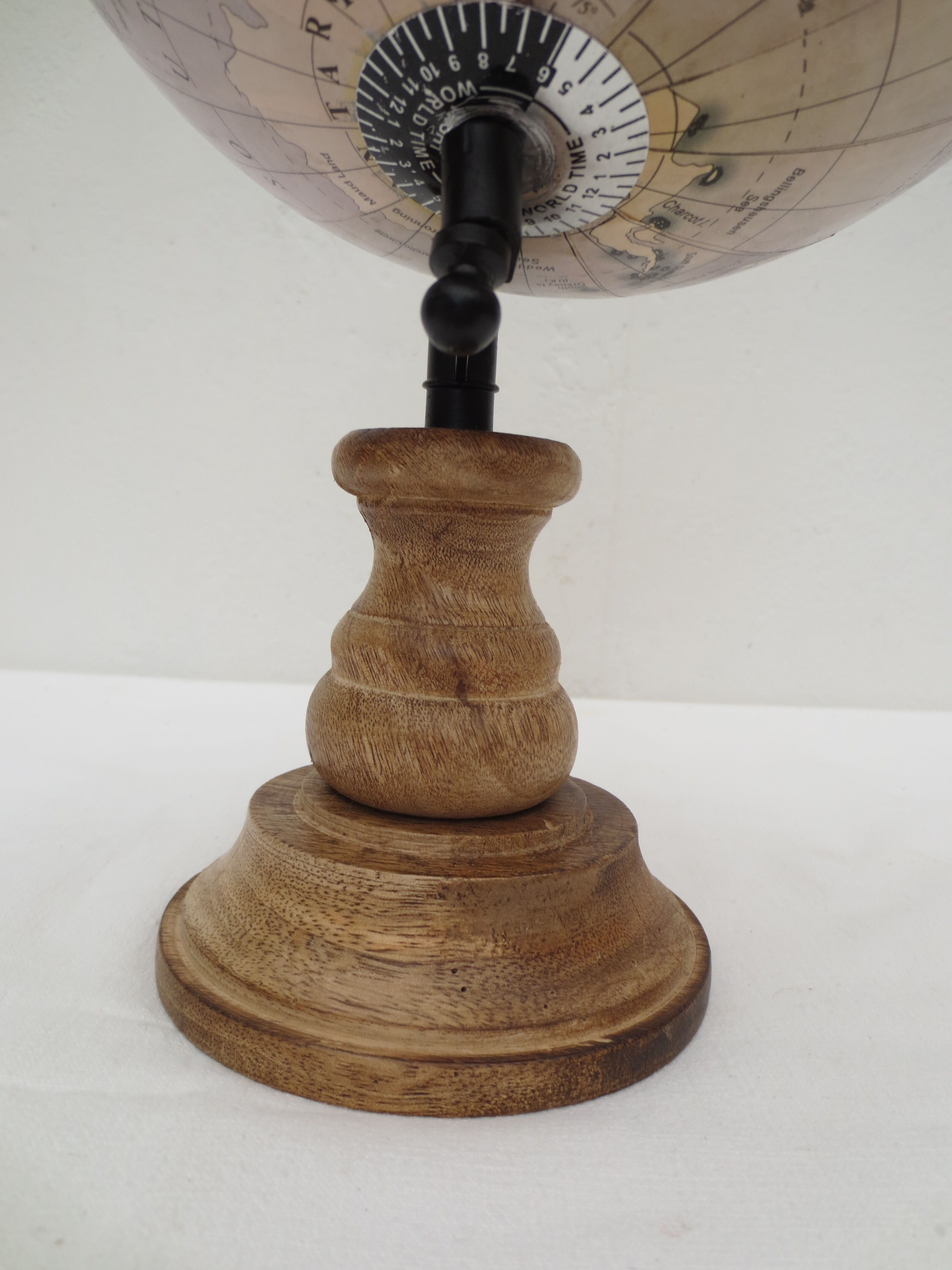 adorable little wooden foot world map