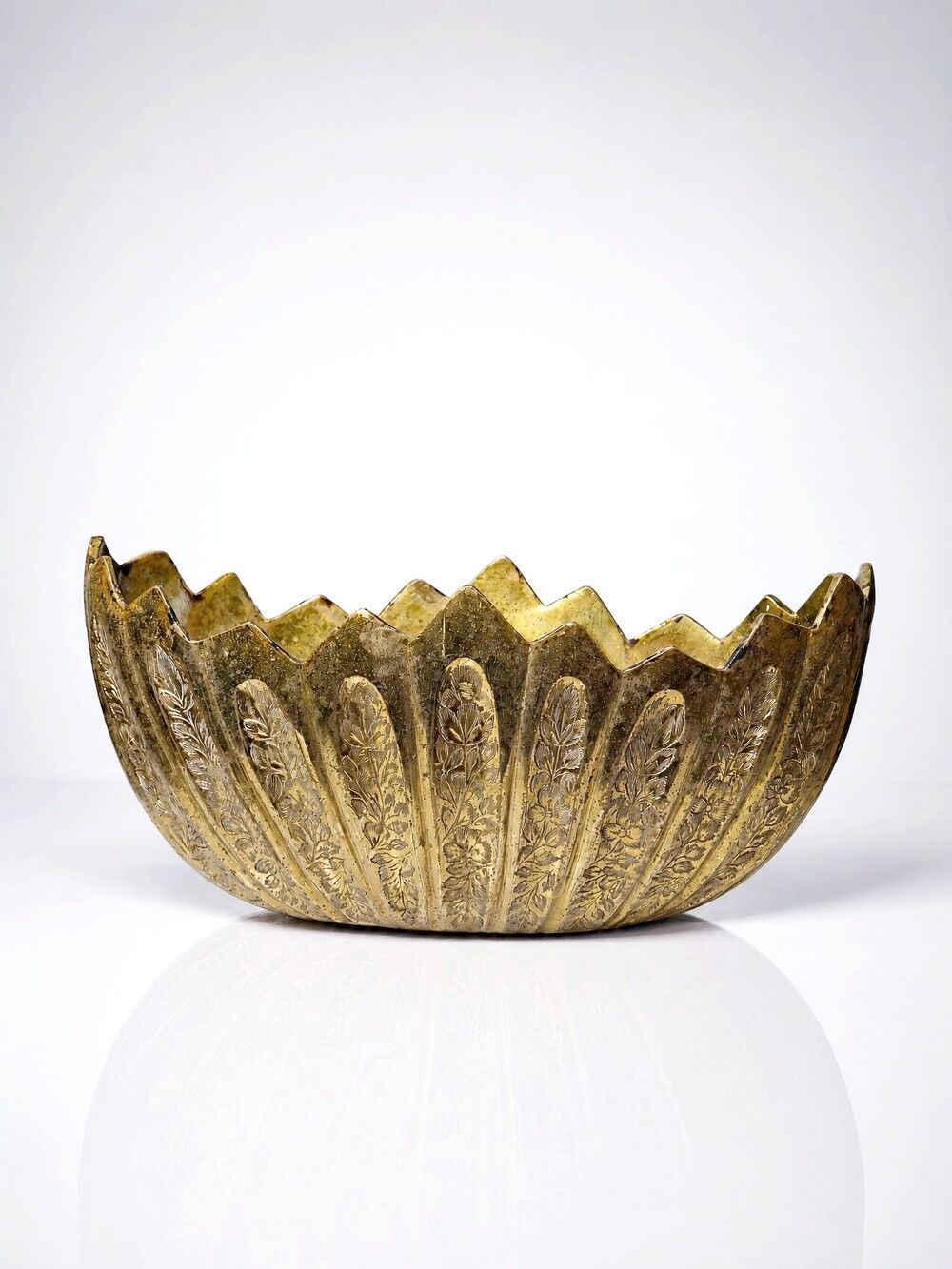 Antique Indian brass jardinière, circa 1920-1940.