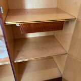 Armoire vintage avec étagères et miroir intérieur laqué