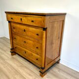Commode Biedermeier d'origine après rénovation - XIXe siècle - merisier, finition brillante.