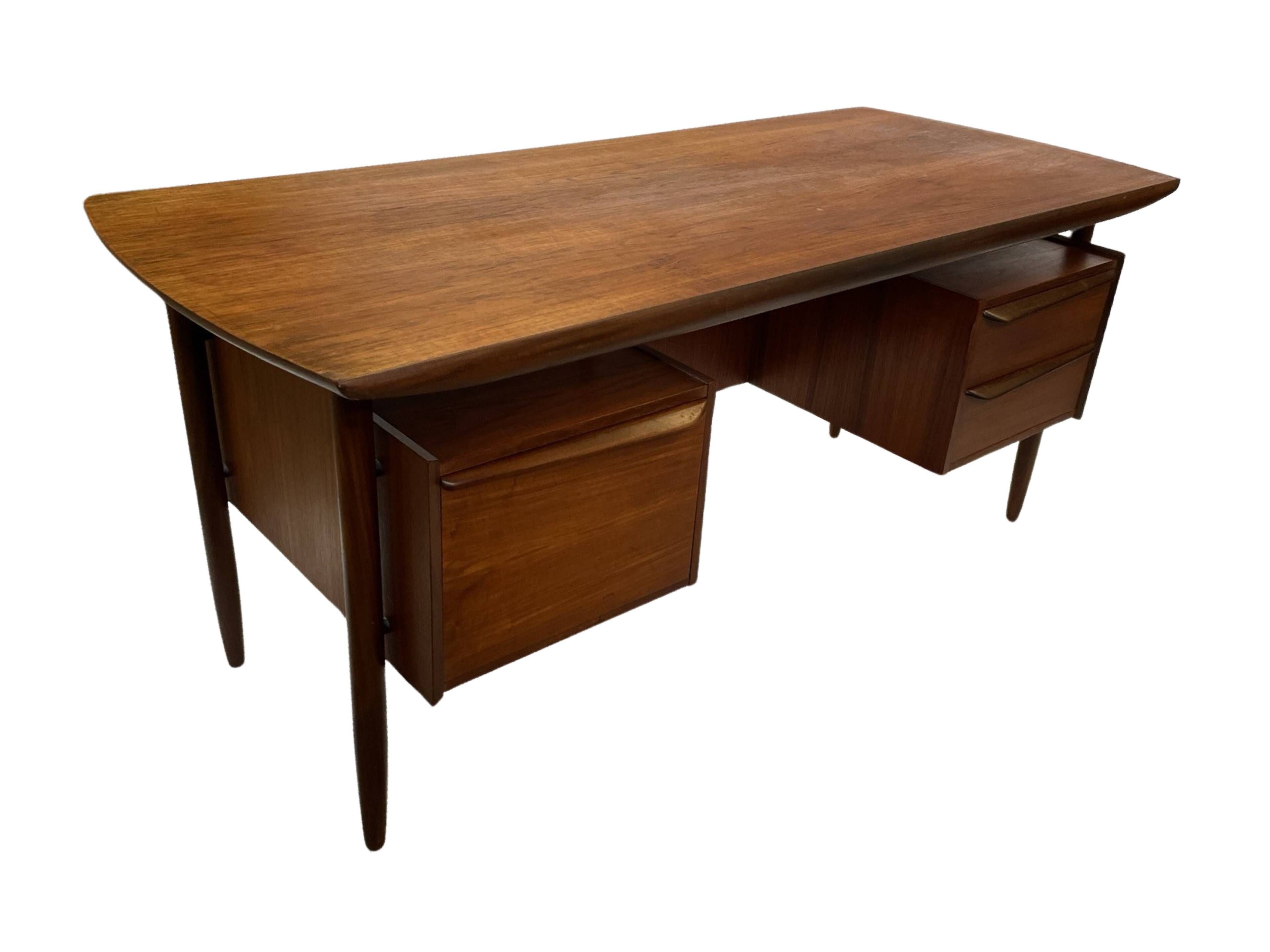 Bureau vintage en teck de Tijsseling pour Propos Hulmefa 1960