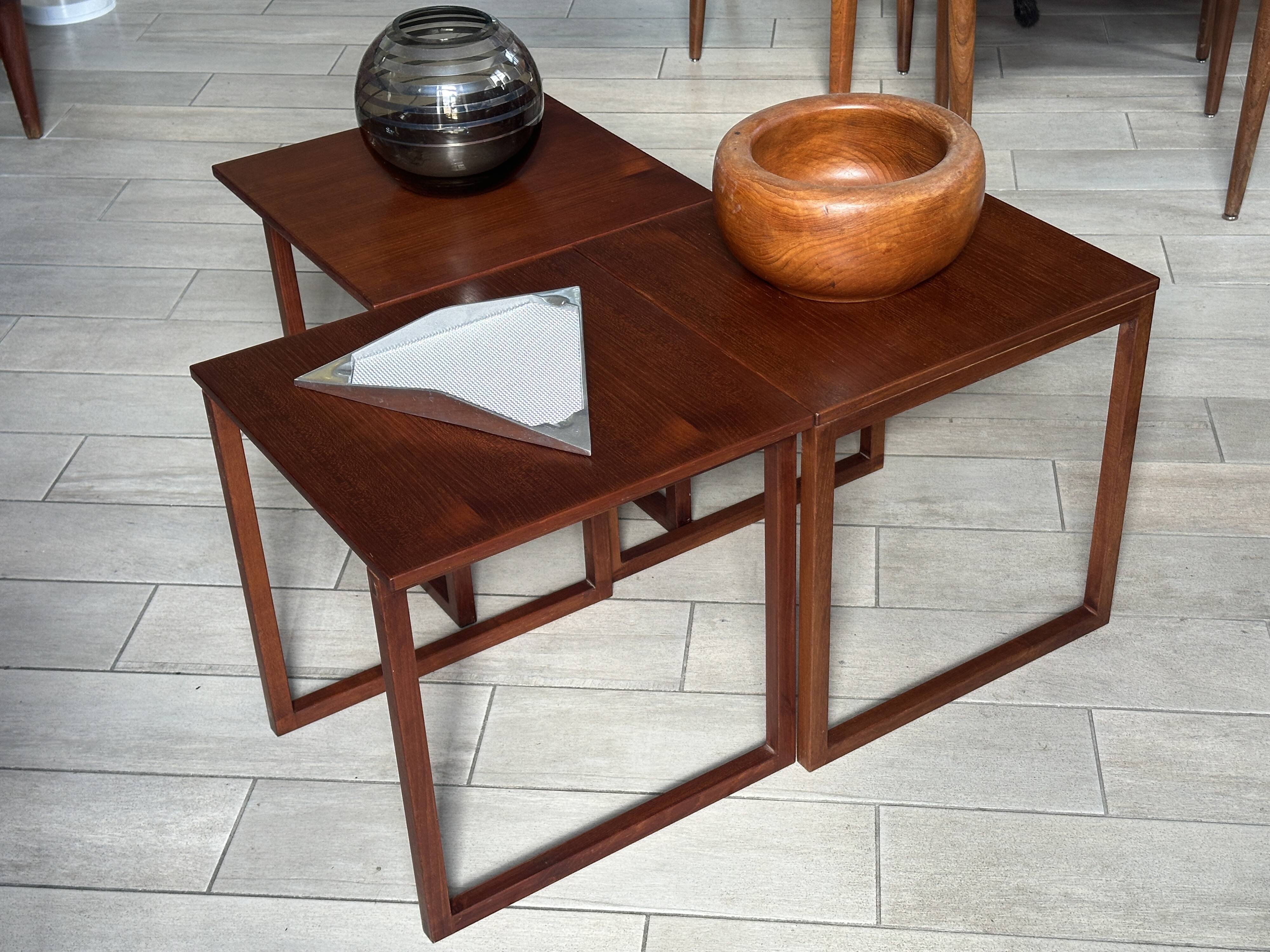 Tables encastrables teck kai kristiansen design années 60