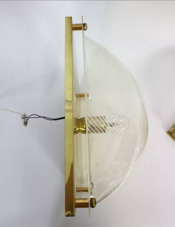 Pair of 80s sconces, white spiral decoration.