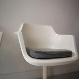 White swivel tulip chair, design 1970