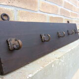 Wall coatrack