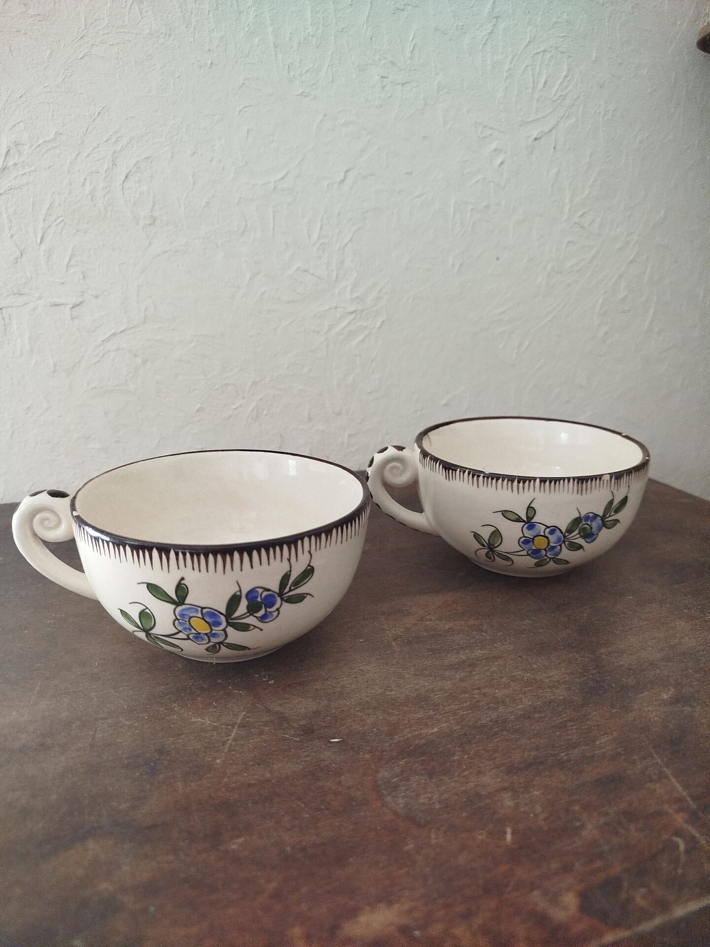 Set of 2 mugs