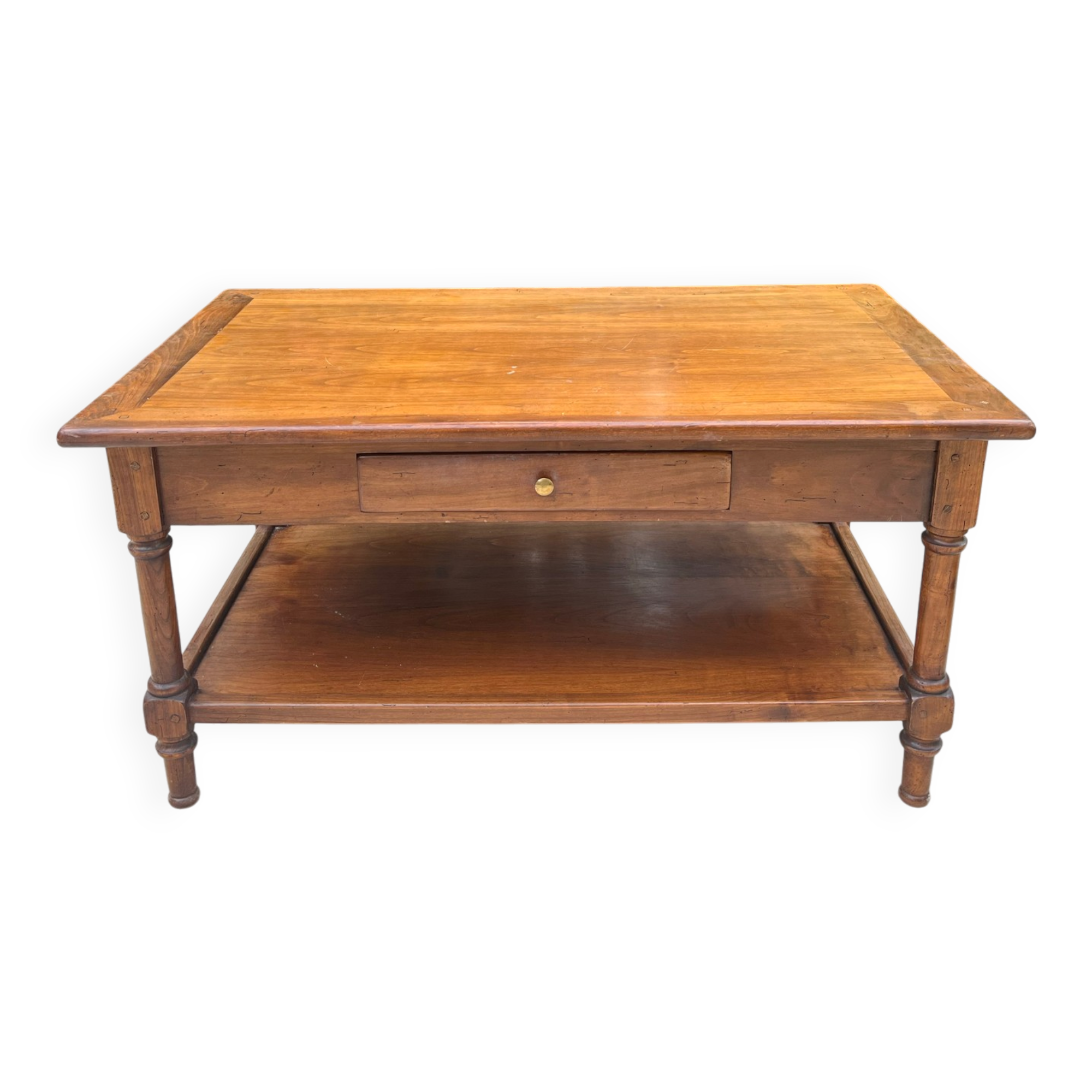 Extendable solid wood coffee table