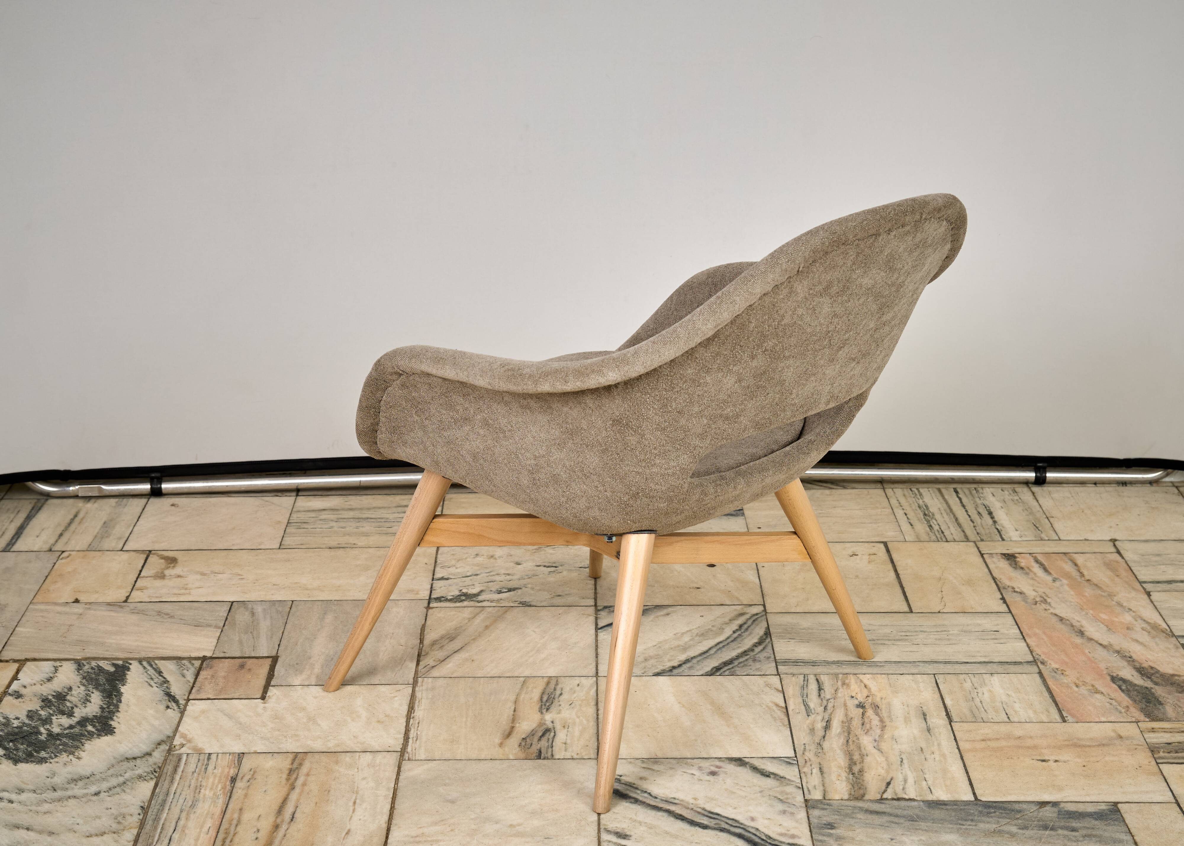 Shell Lounge Chair by Miroslav Navratil, 1960s, Czechoslovakia