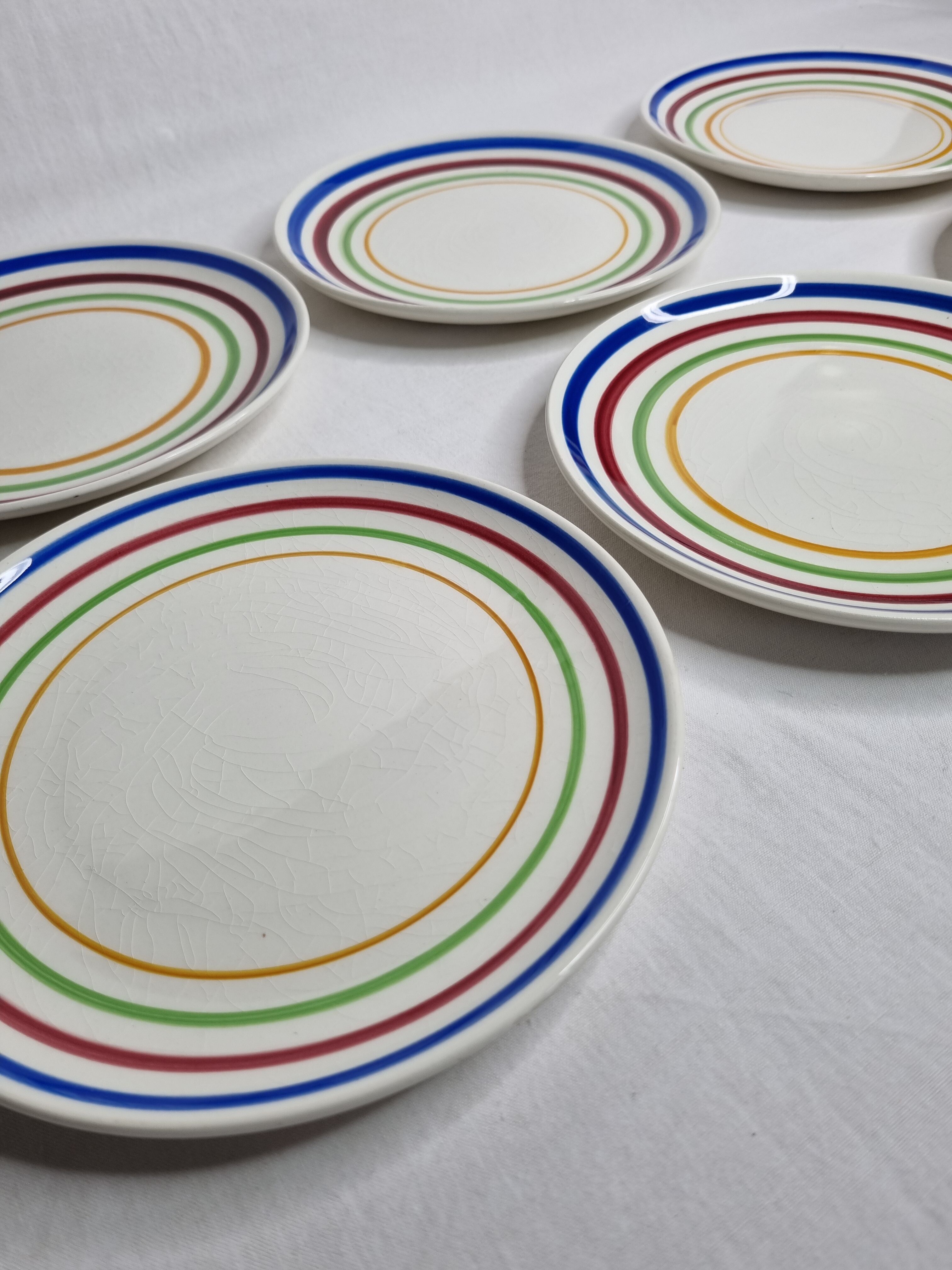 Dessert set, six dessert plates in Gien earthenware, 19 cm