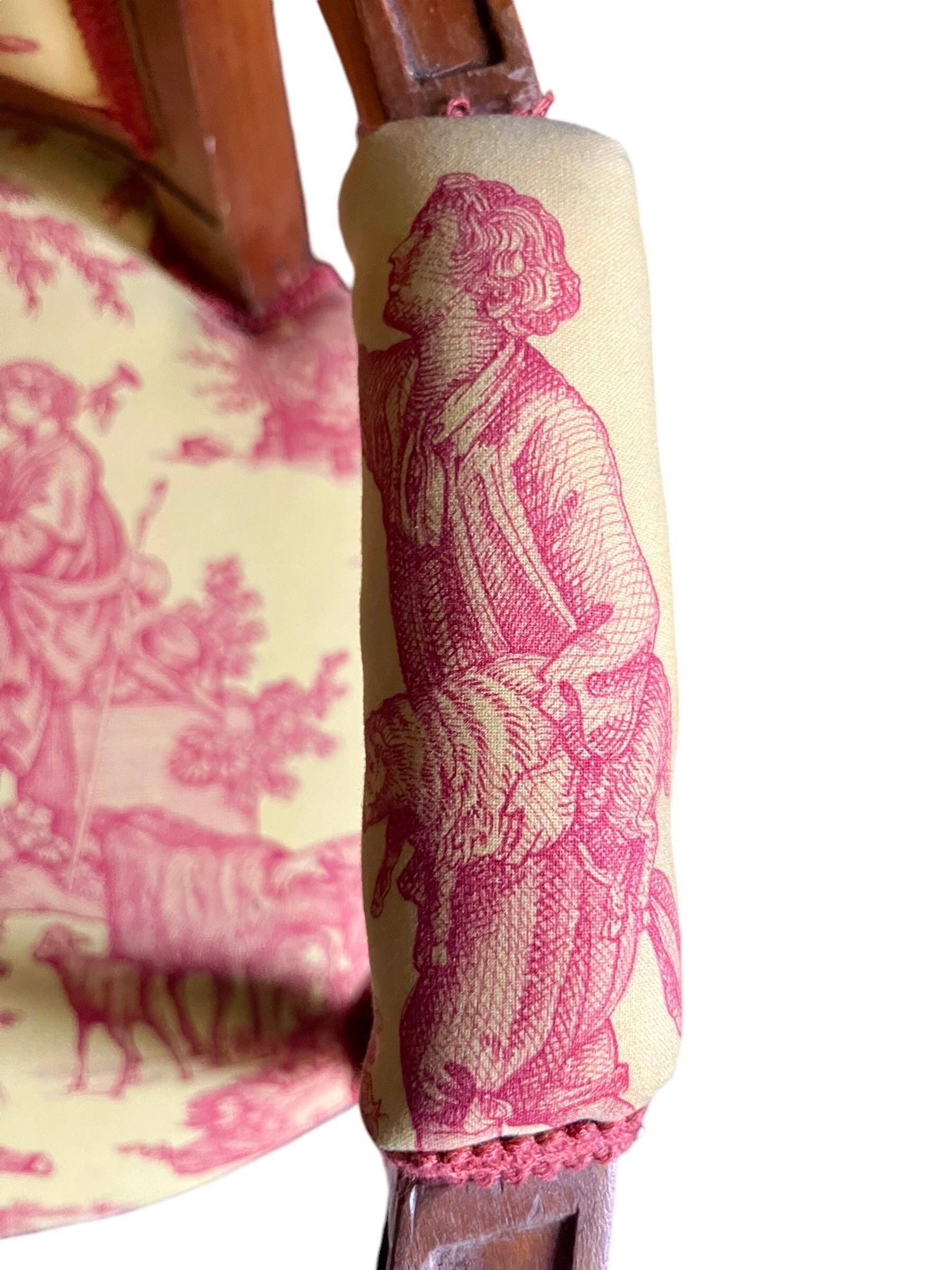 Louis XVI cabriolet armchair - Yellow and pinkish red Toile de Jouy - France