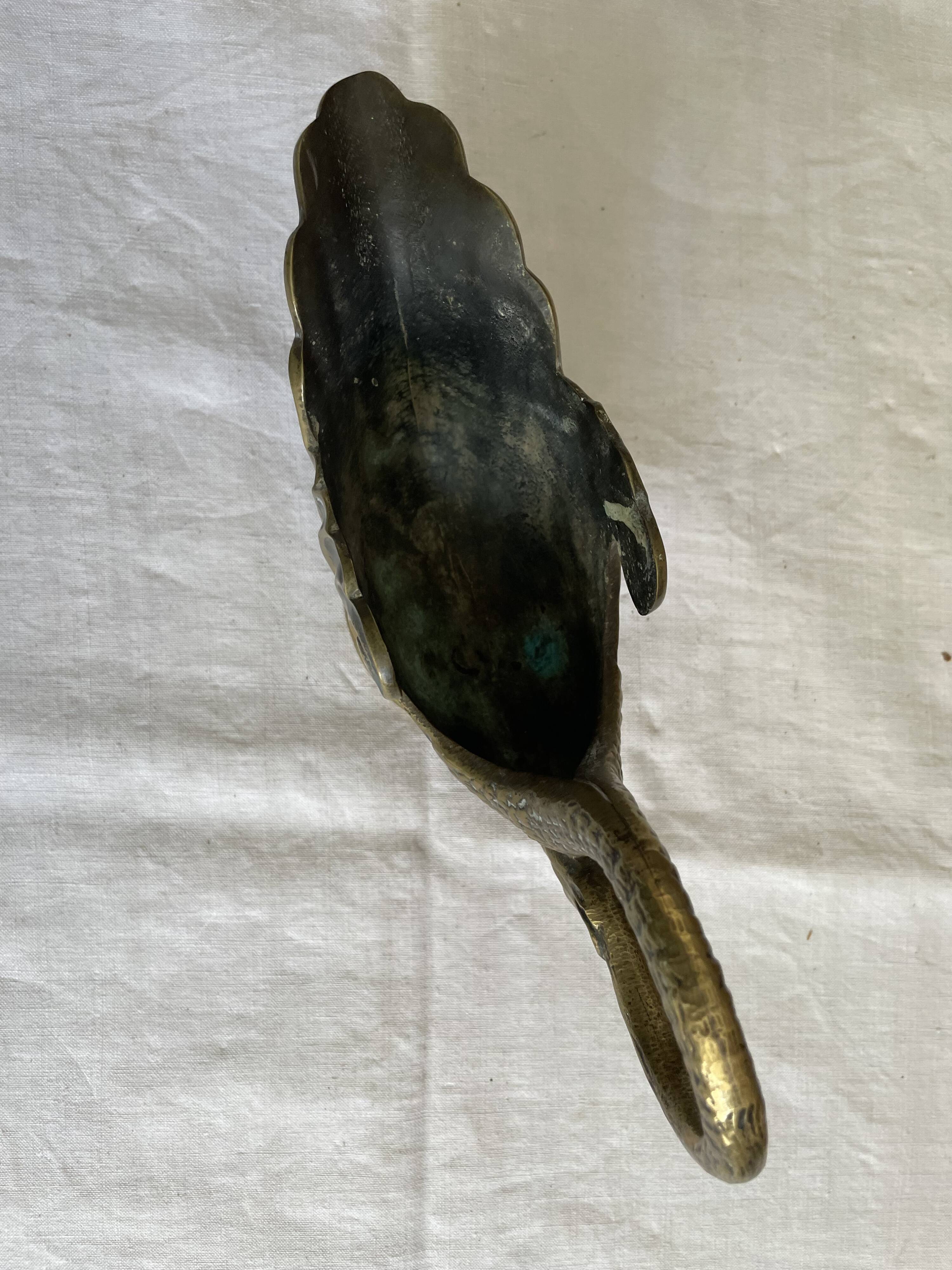 Bronze cup with green partial patina in the shape of a swan, Max le verrier
