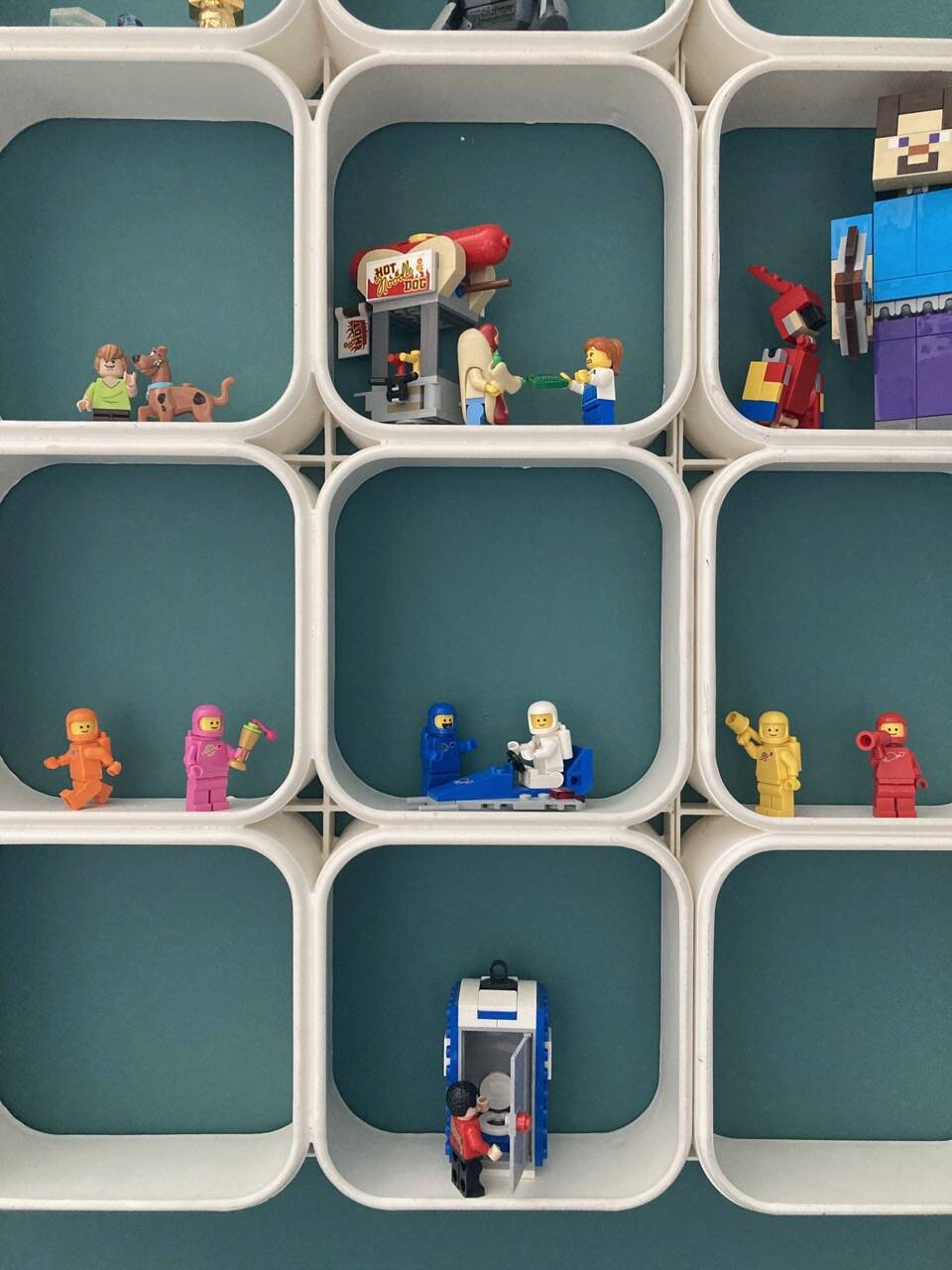 White plastic module shelf from the 70s