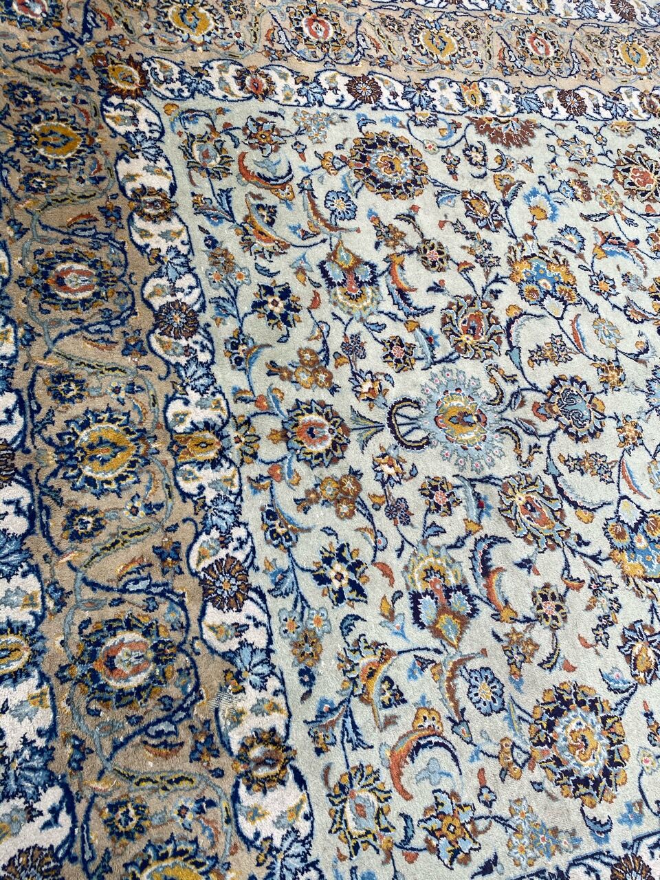 Beautiful large vintage Persian carpet of Kashan 230x330 cm