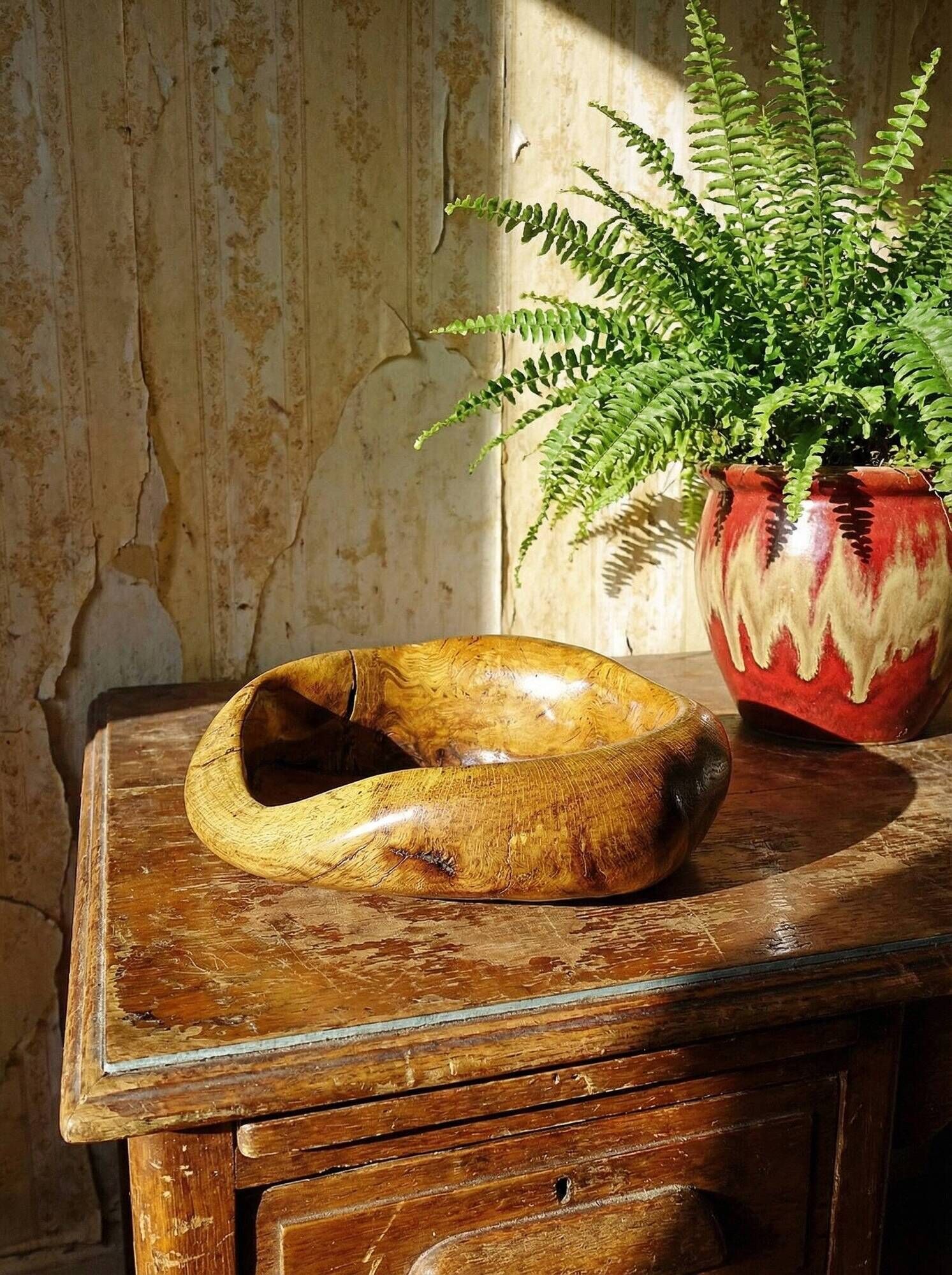 Brutalist vintage olive wood monoxyle catchall from the 50s-60s, handcrafted.