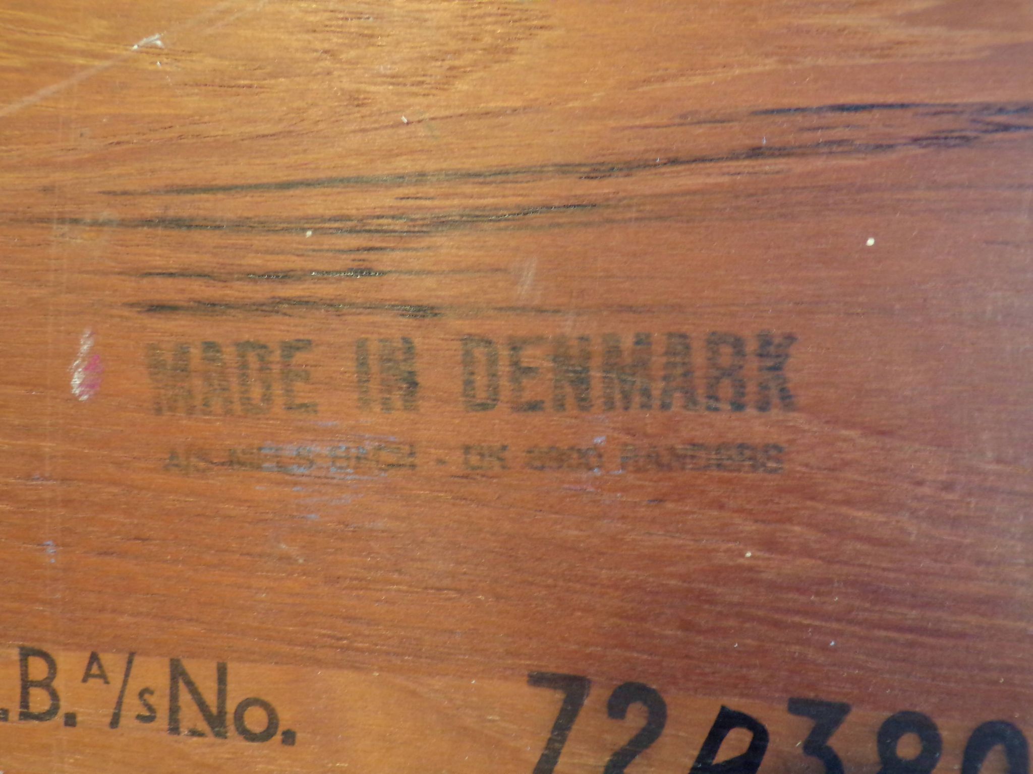 Table basse Niels Bach Danemark en teck 83x83cm