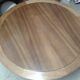 Table basse ronde Art Deco en bois blond