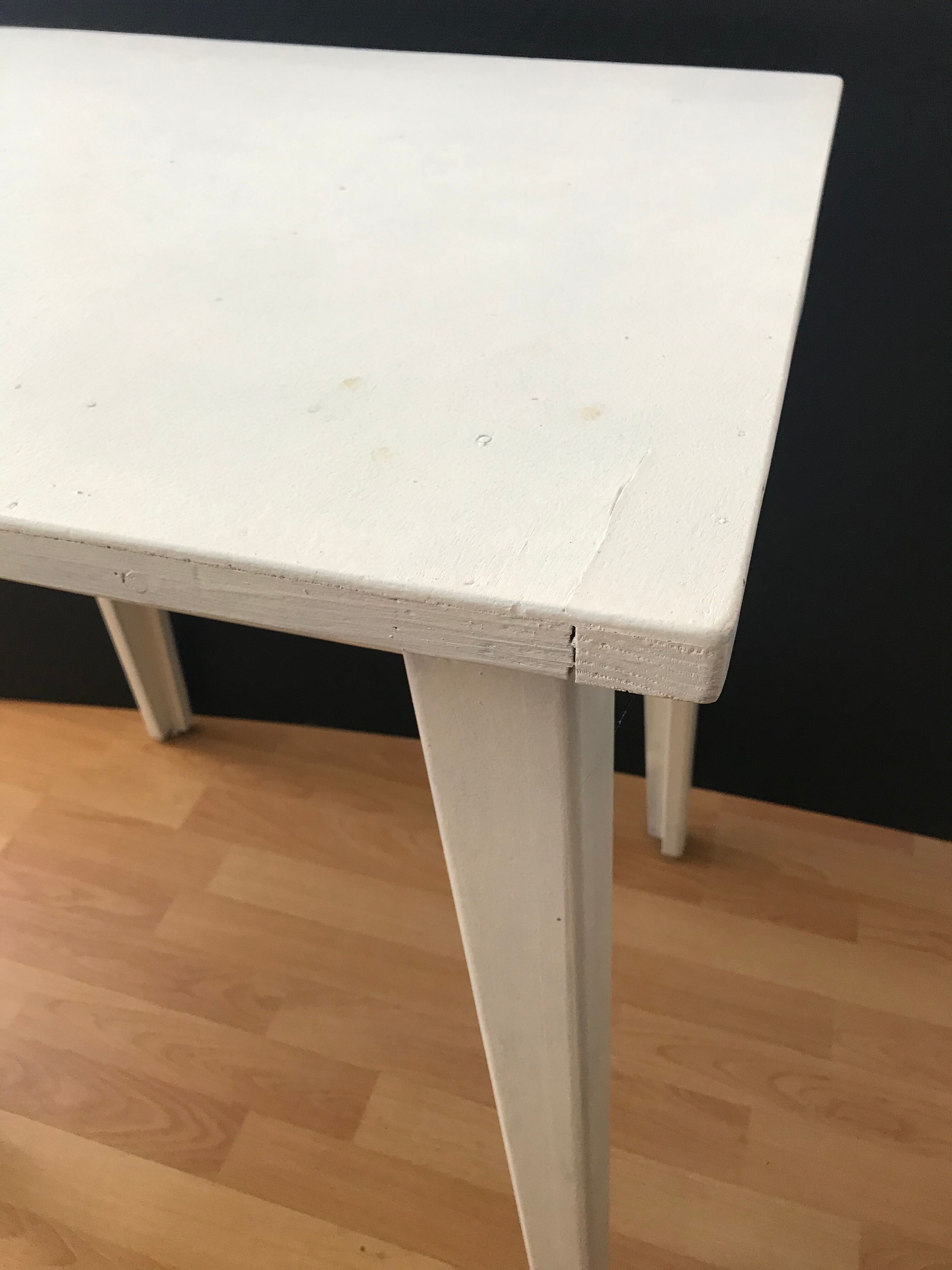 Small table desk feet compass