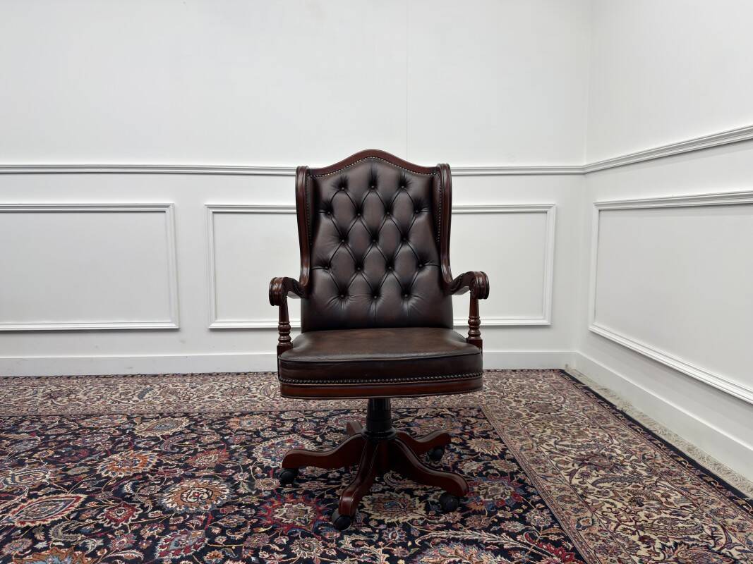 Grand fauteuil de bureau Chesterfield en anglais