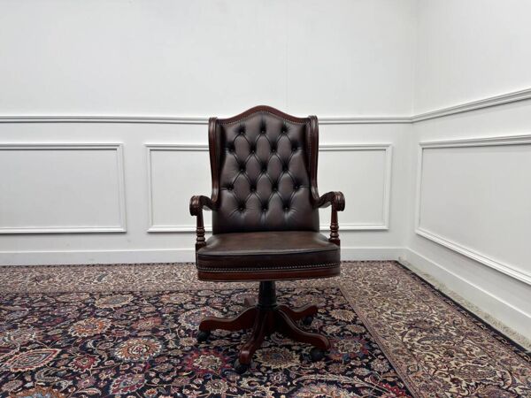 Grand fauteuil de bureau Chesterfield en anglais