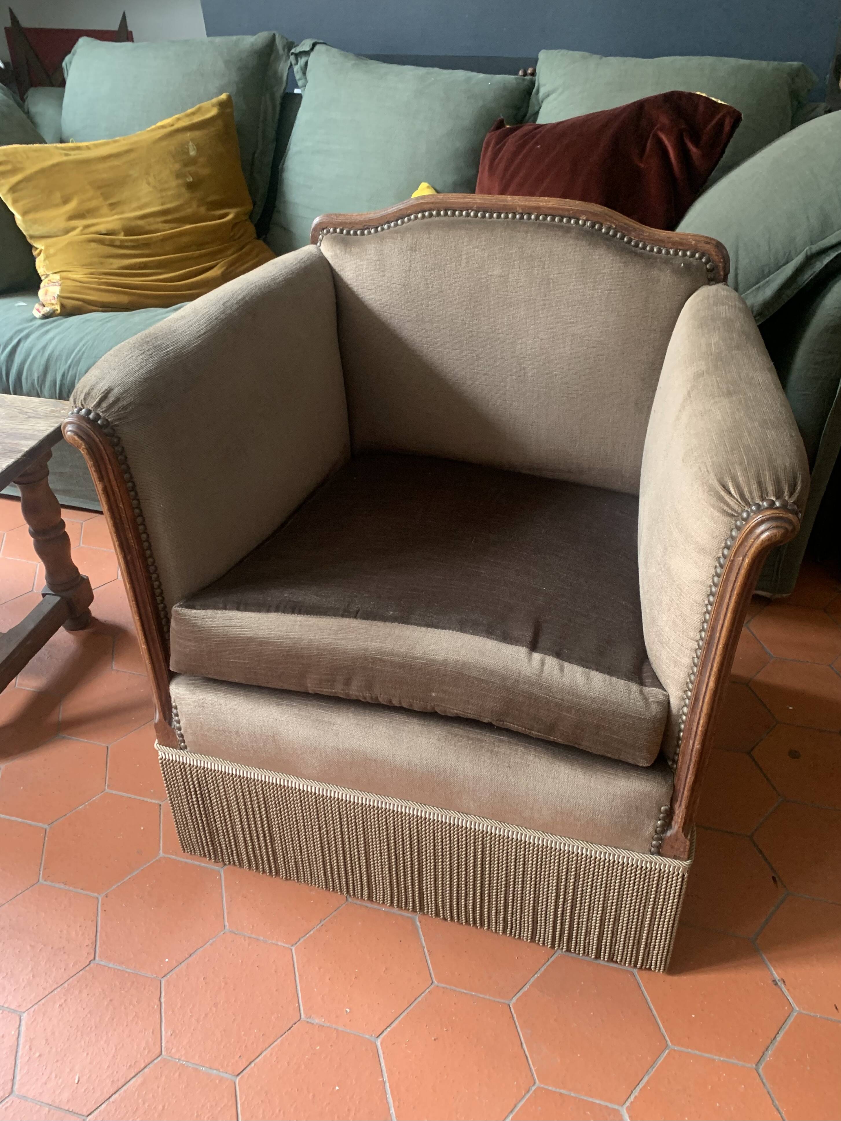 Art Deco armchair in taupe velvet, 1920/30