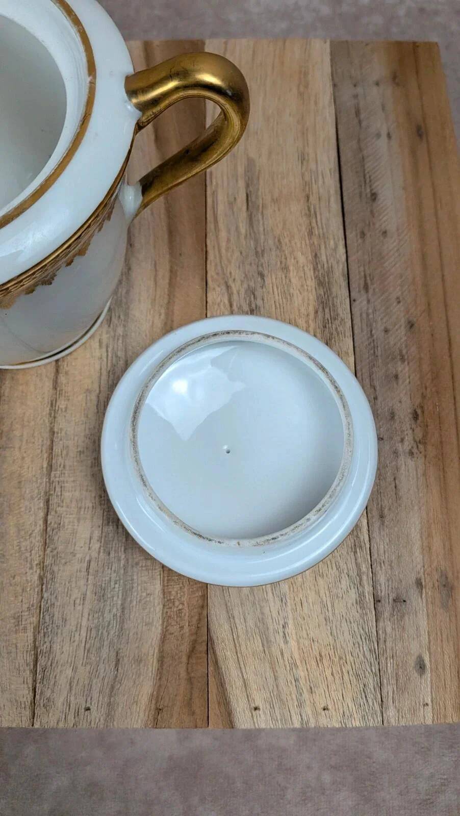 Antique sugar bowl in Limoges porcelain – elegant gold decoration