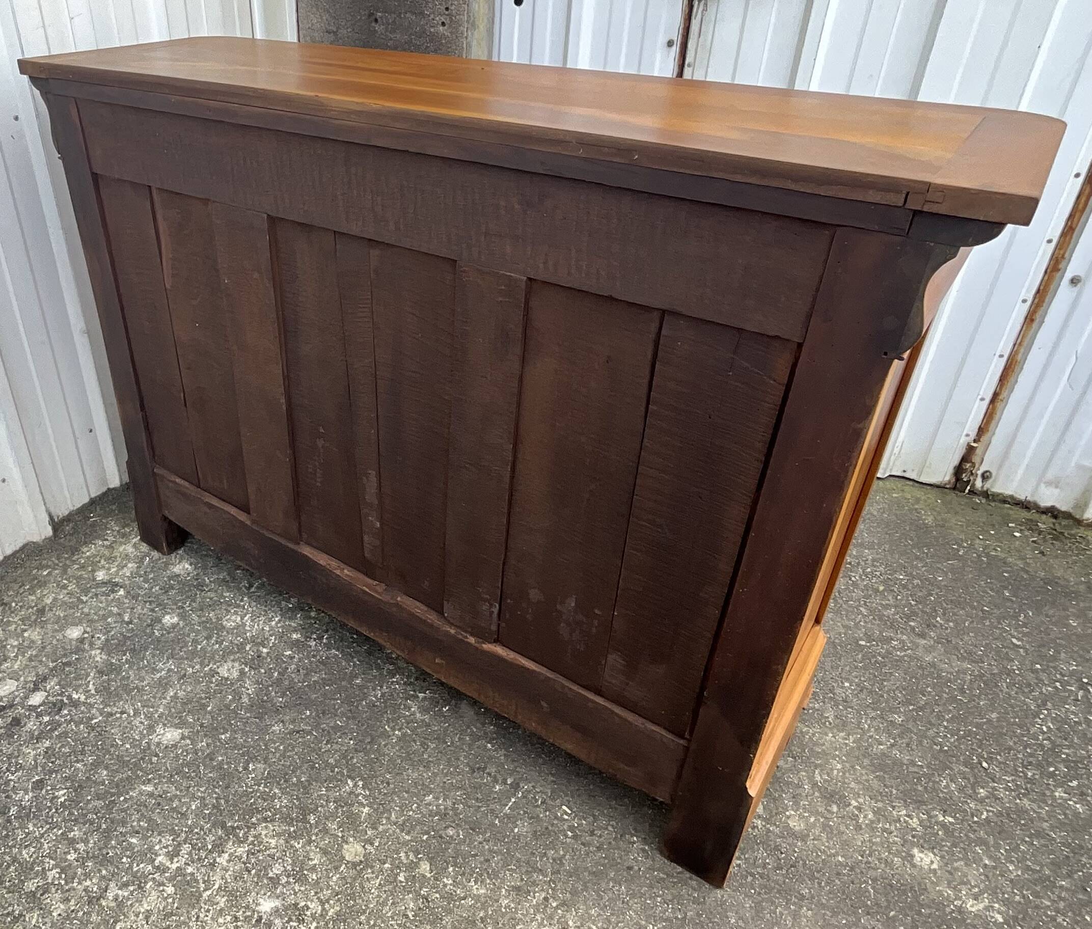 Louis-Philippe walnut buffet