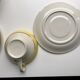 Lot de 4 tasses et sous-tasses jaune canari moulin des loups années 50