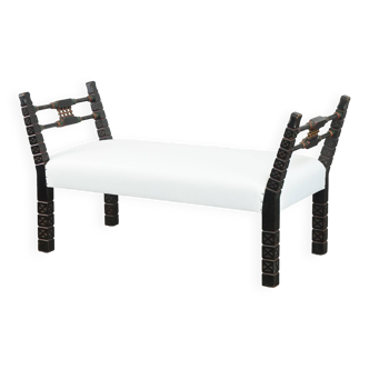 Banc de fenêtre unique de la fin du XIXe siècle de style mauresque avec de belles couleurs et nouvellement rembourré