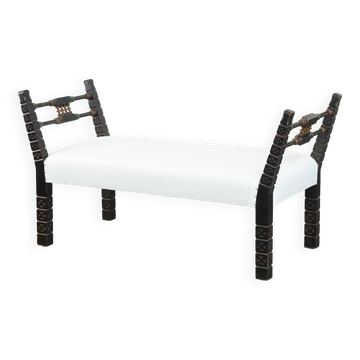 Banc de fenêtre unique de la fin du XIXe siècle de style mauresque avec de belles couleurs et nouvellement rembourré