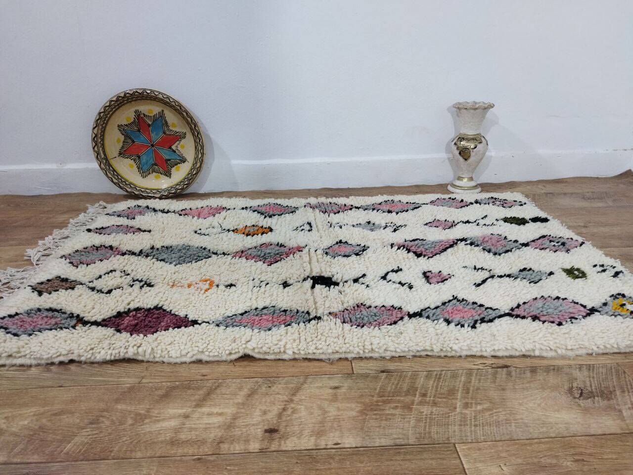 Handmade Moroccan Berber rug 152 X 93 CM