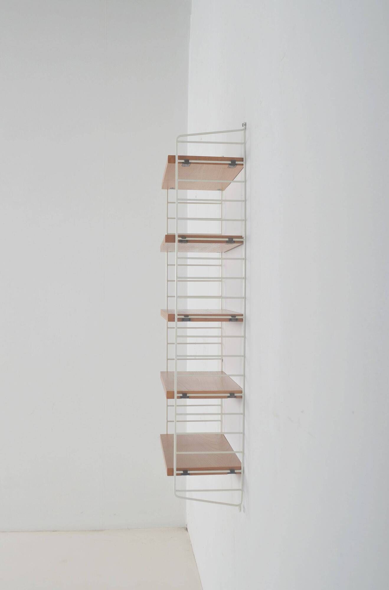 Swedish wall shelf designed by Kasja & Nils Nisse Strinning, 1950s
