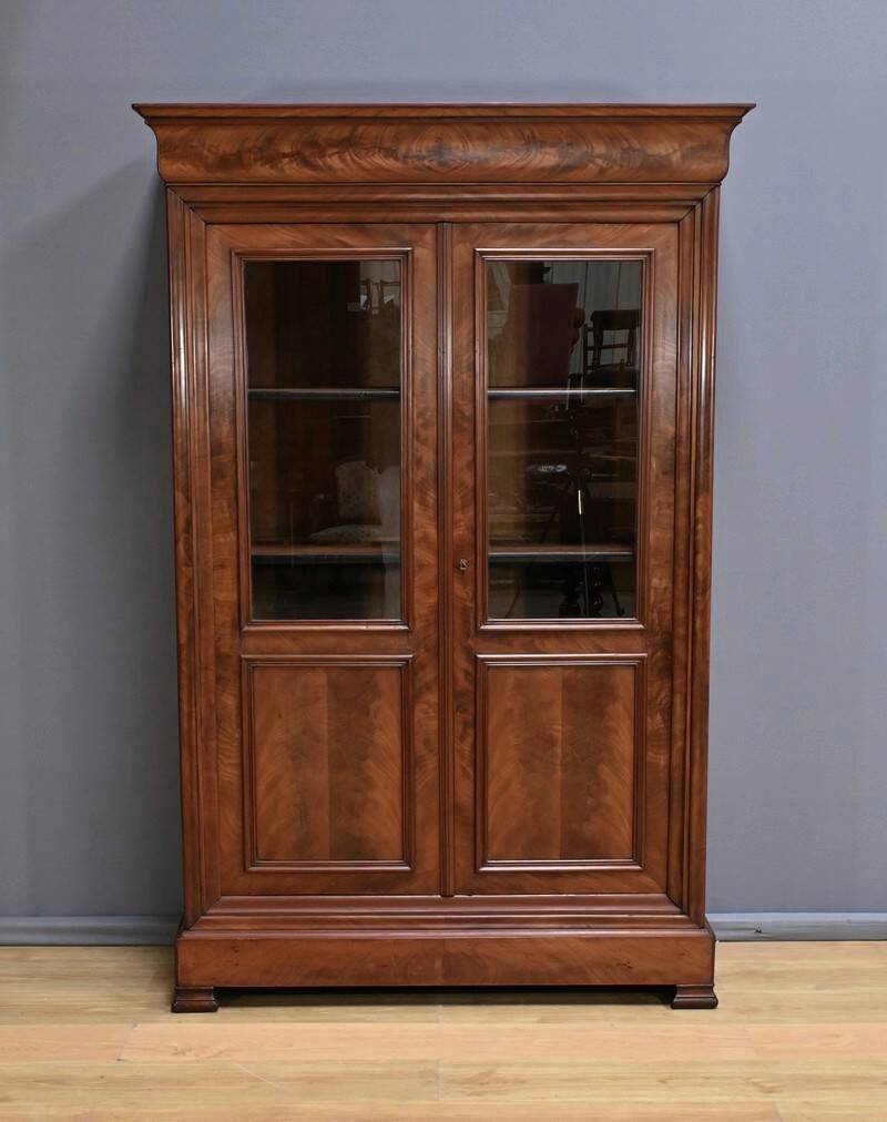 Mahogany Glass Bookcase, Restoration Period – Part 1 of the 19th Century