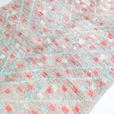 Tapis berbère marocain Boujaad coloré dimensions 2,37x1,59m