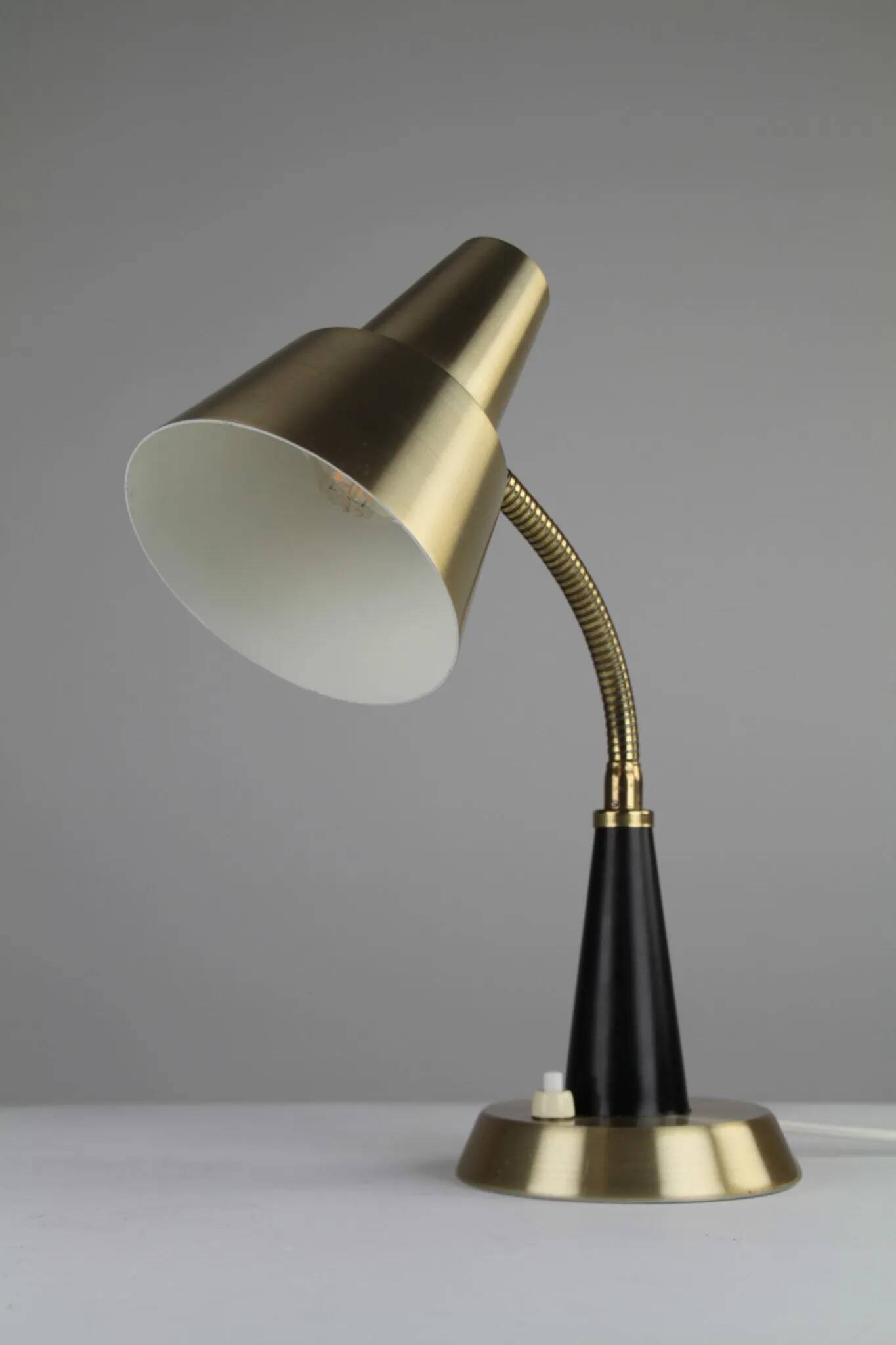 Table / Desk Lamp Model 600/5 by Gemi — Swedish Modernism in Black & Brass, 1960s