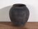 Vase ancien dans des tons sombres (c.1900) #3