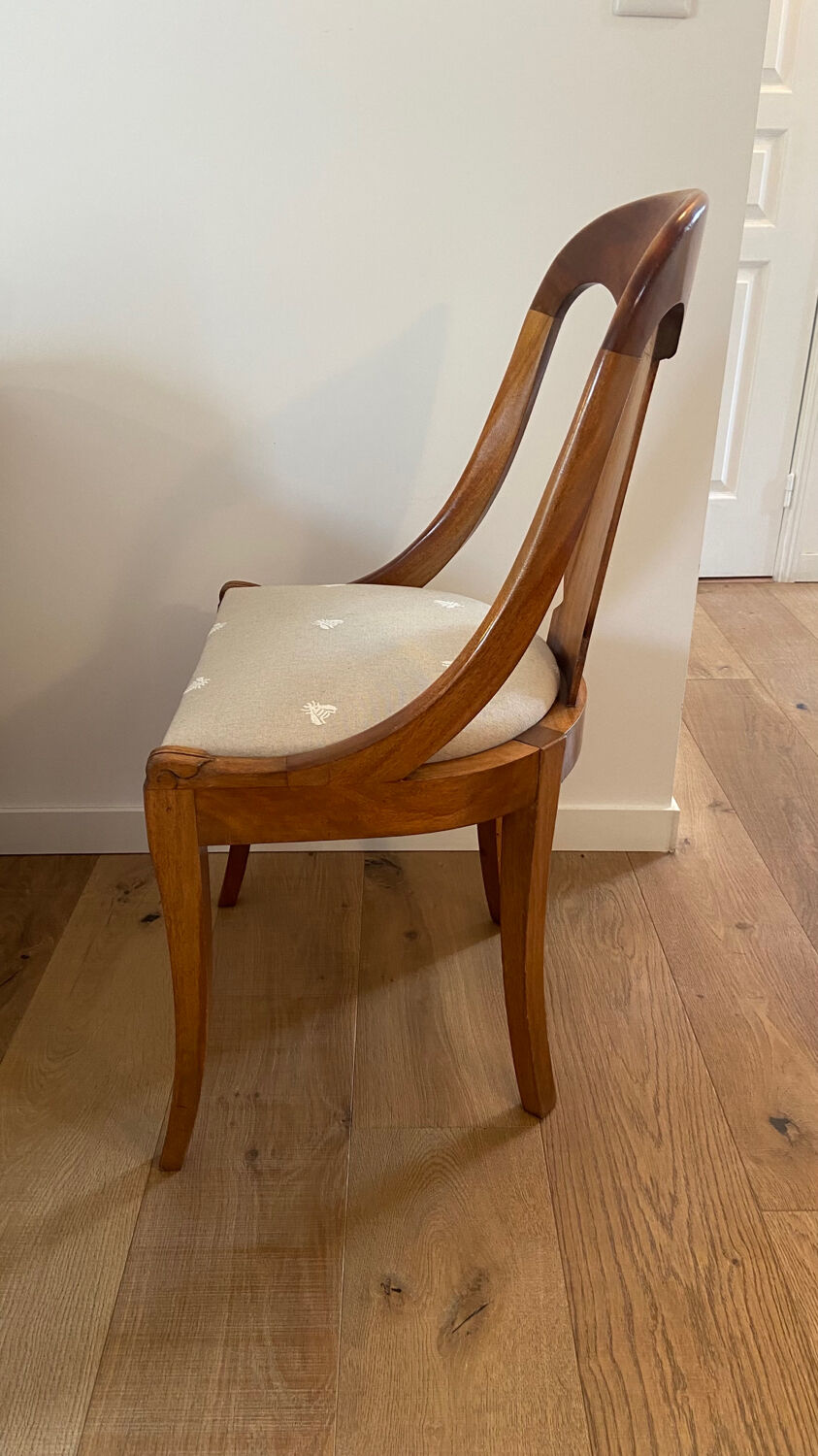 Vintage empire style gondola chair