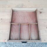 Closing table a drawer