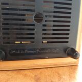 Ancien métronome en bakélite de la RDA