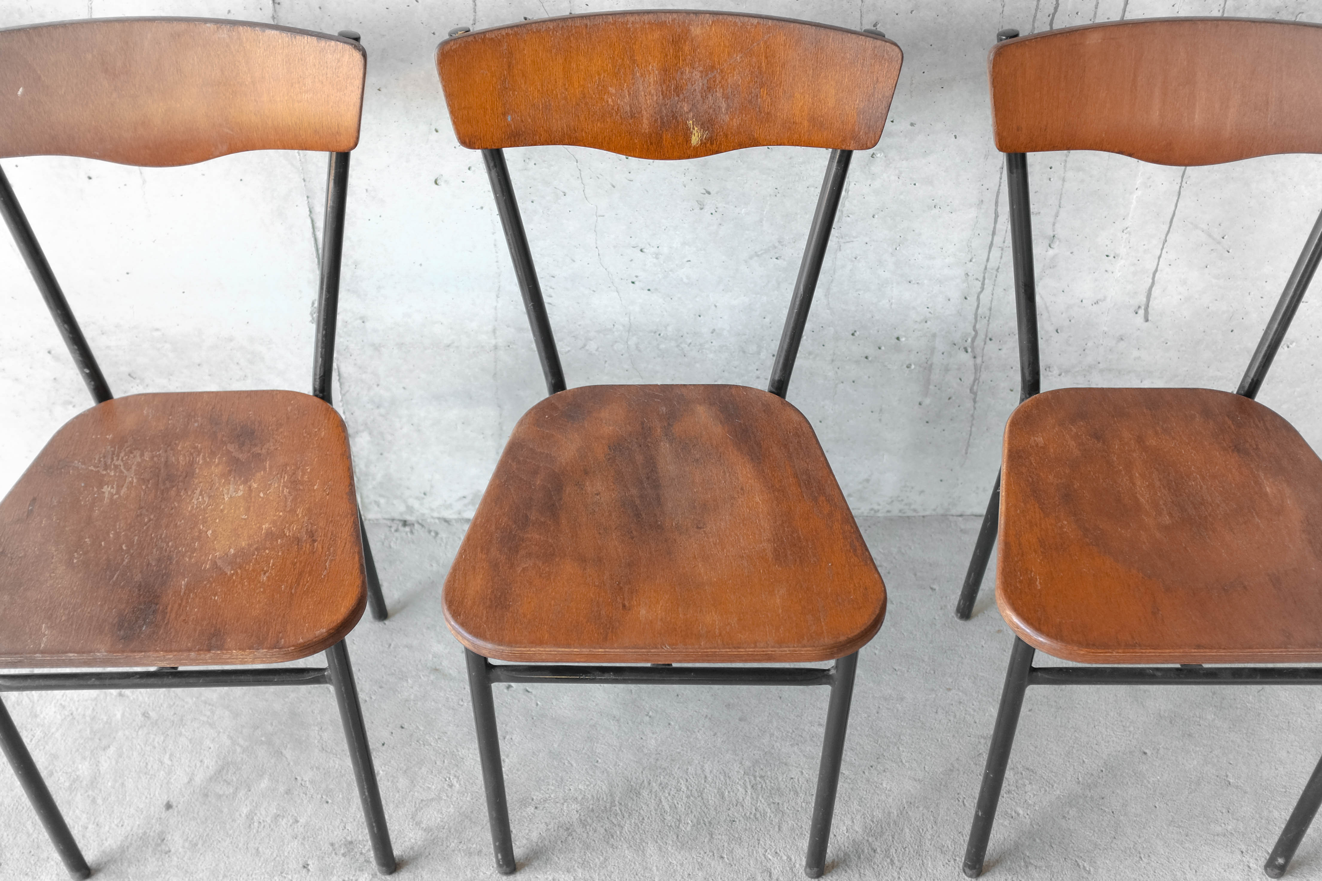 Set of 4 wood and metal vintage chairs